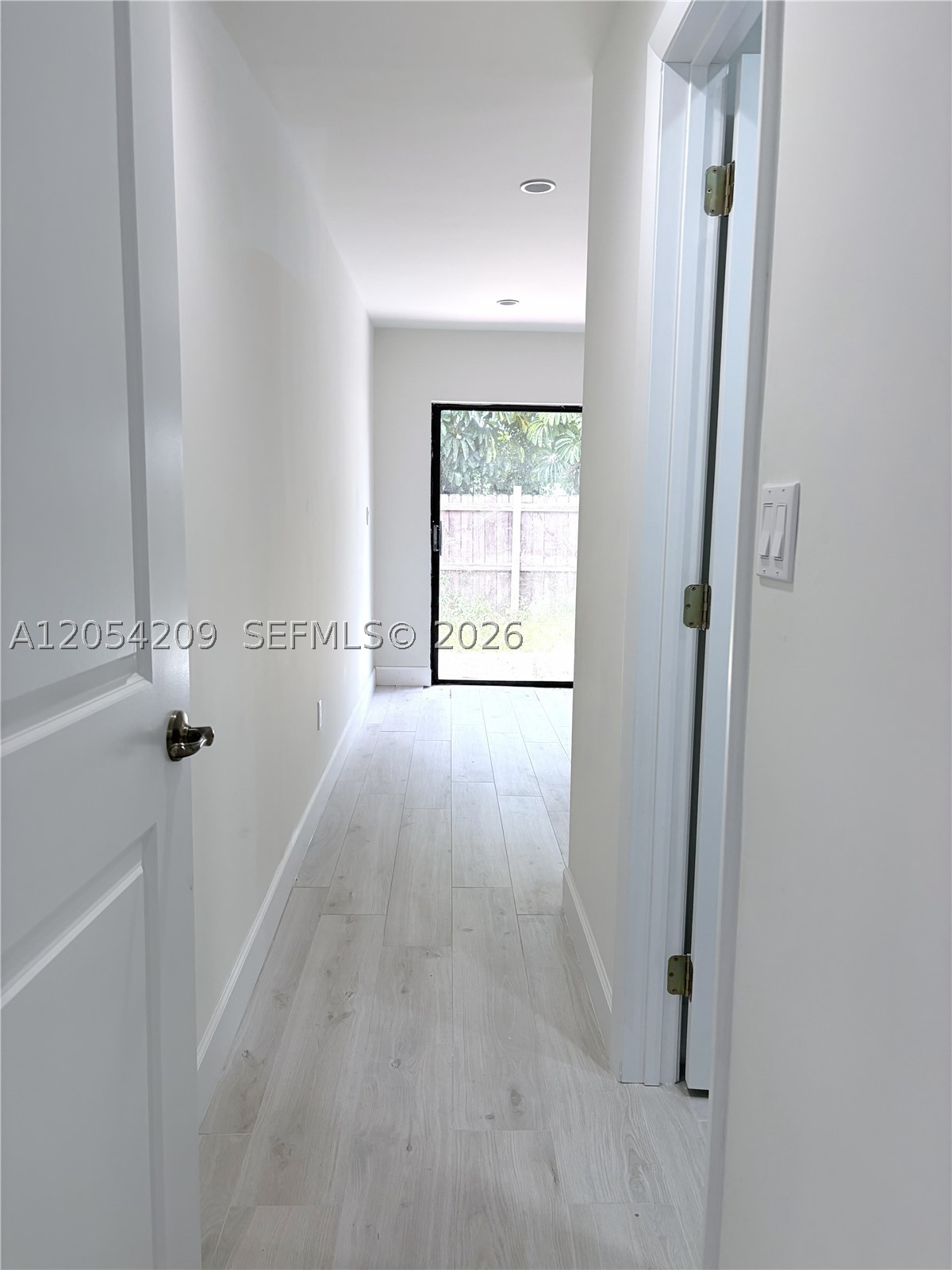 TROPICAL PARK VILLAS COND - Residential Lease