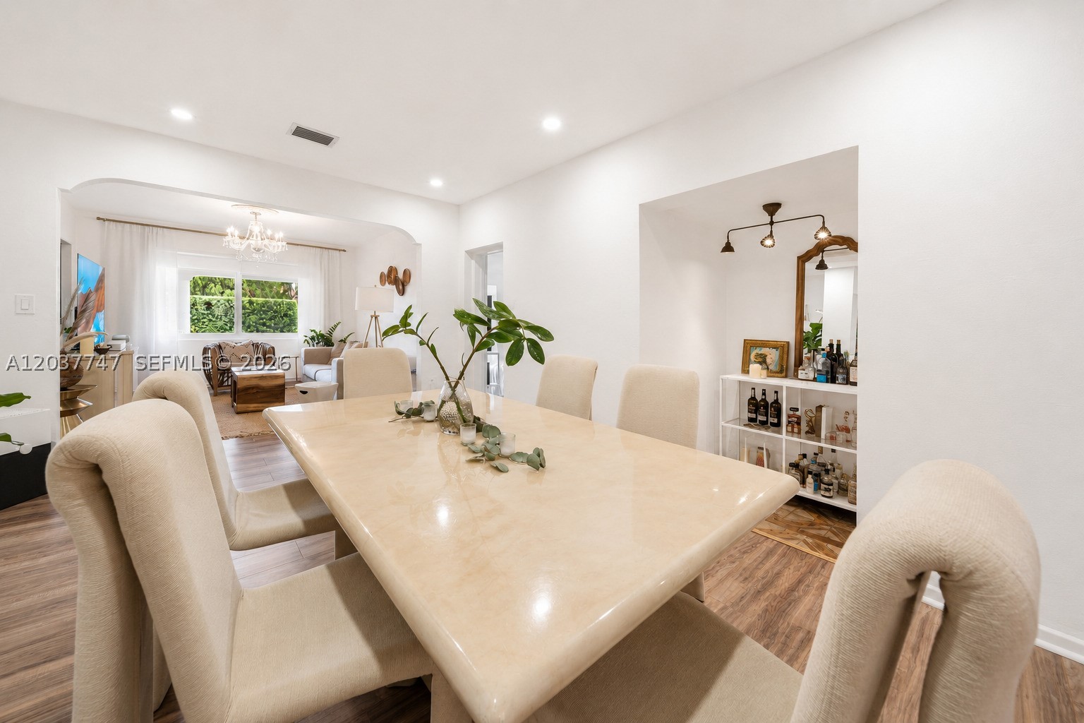 SILVER BLUFF EST SEC C - Residential Lease