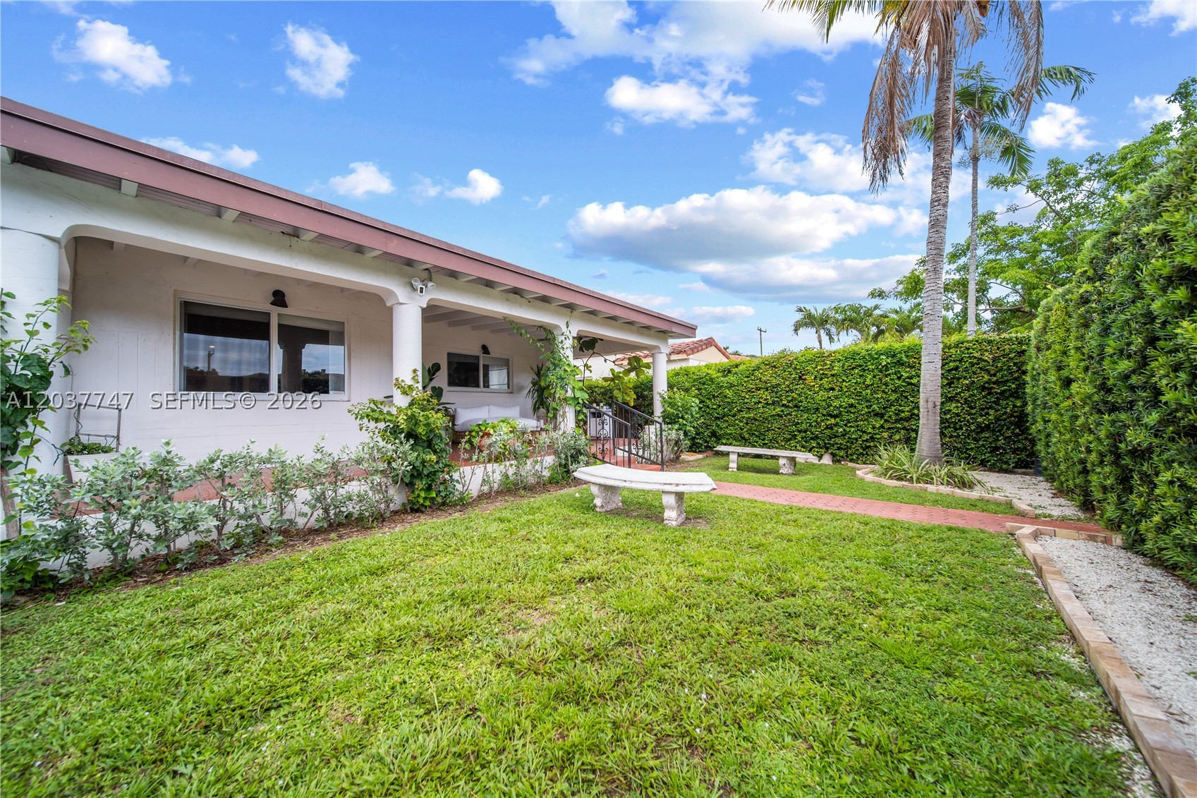 SILVER BLUFF EST SEC C - Residential Lease