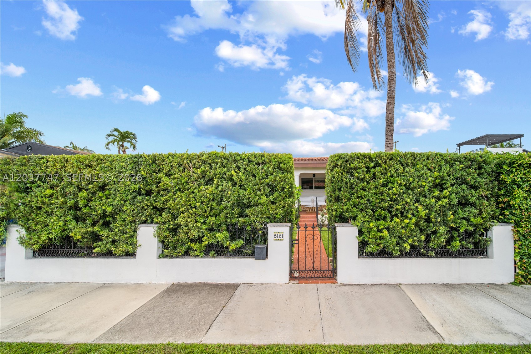 SILVER BLUFF EST SEC C - Residential Lease