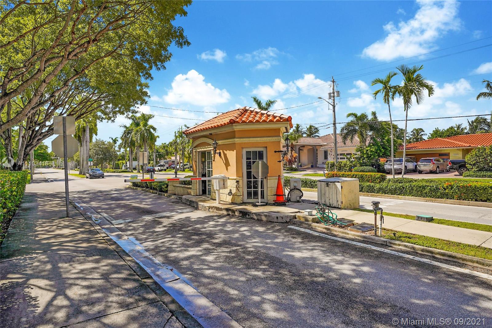 INTRACOASTAL POINT CONDO - Residential