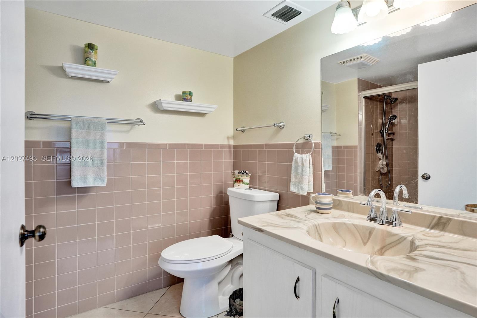 WATERS EDGE TOWERS CONDO - Residential