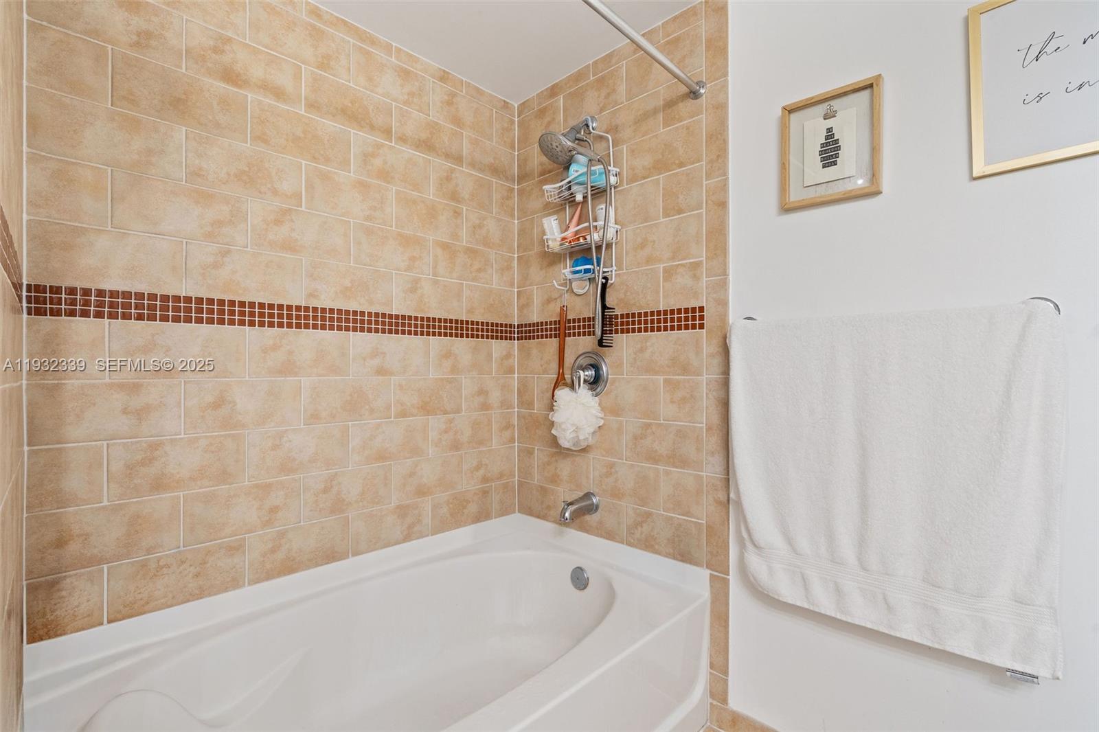 TOSCANO CONDO - Residential