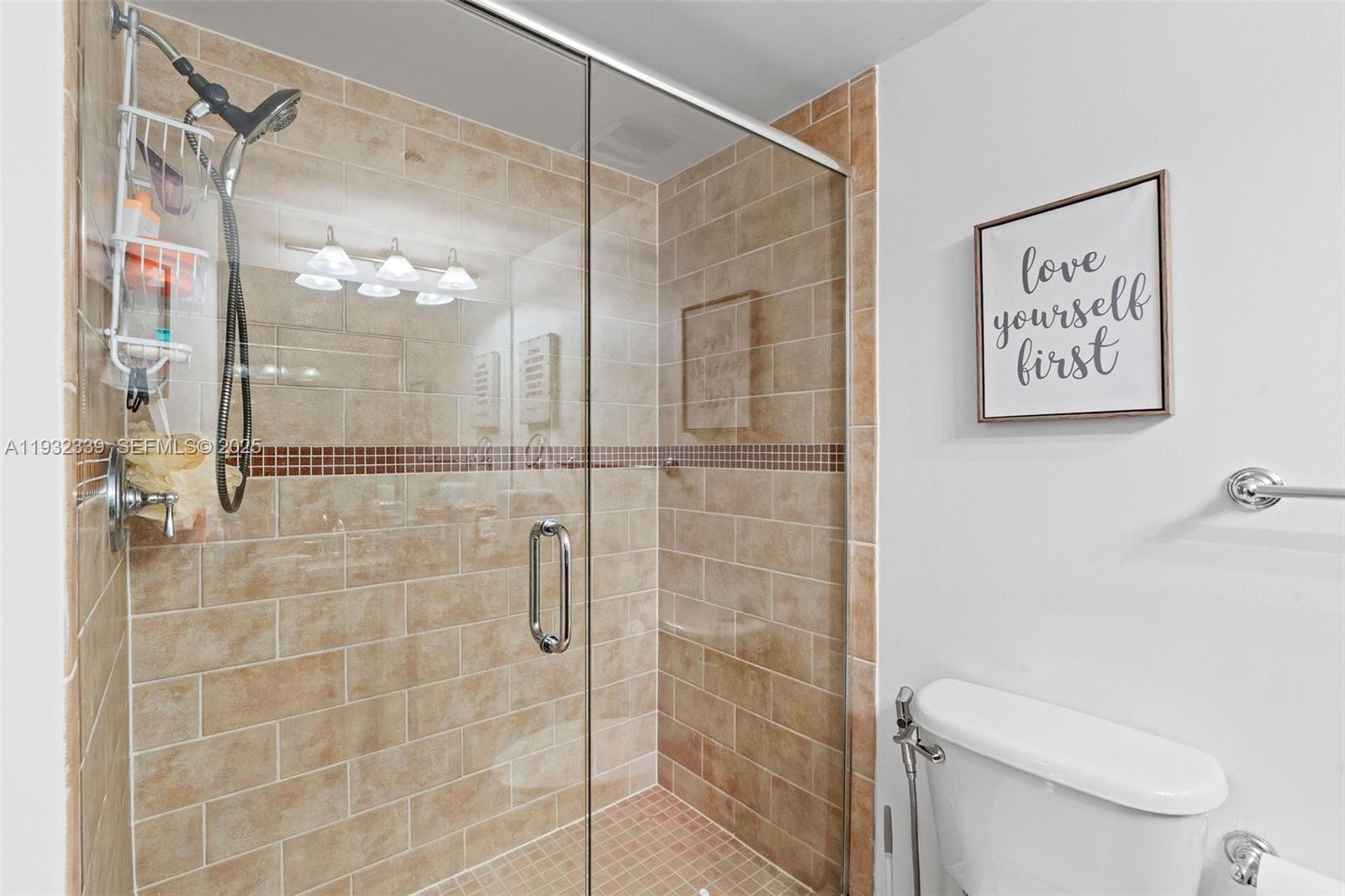 TOSCANO CONDO - Residential