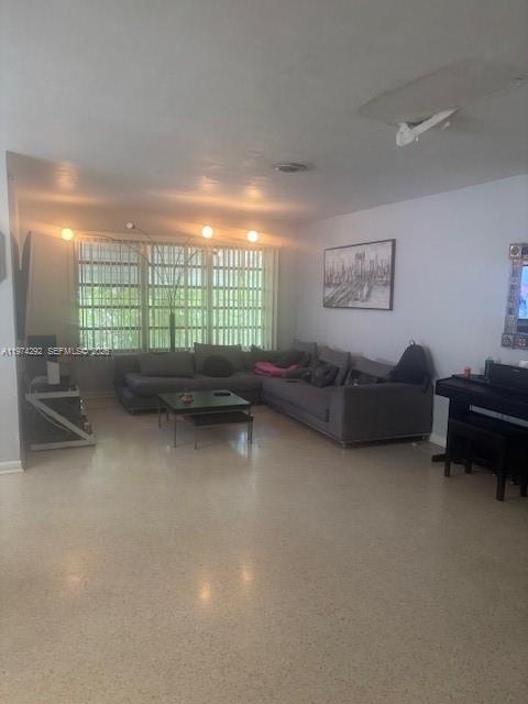 BREEZESWEPT ESTATES 1ST A - Residential