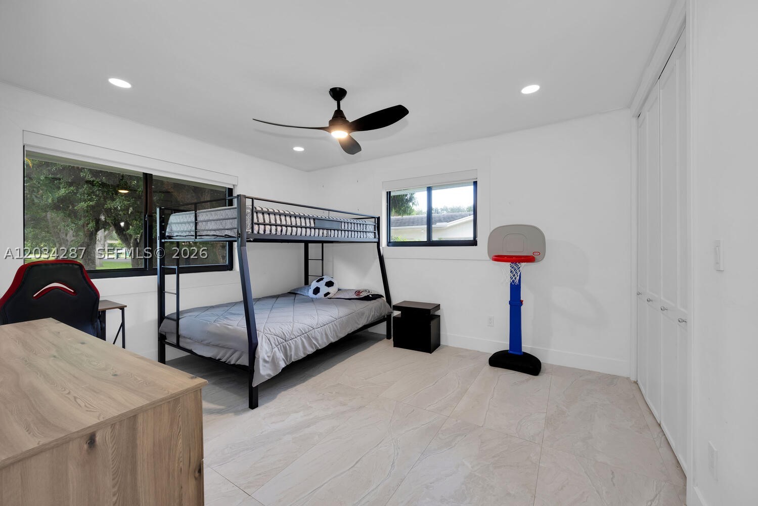 NOB HILL ESTS - Residential Lease