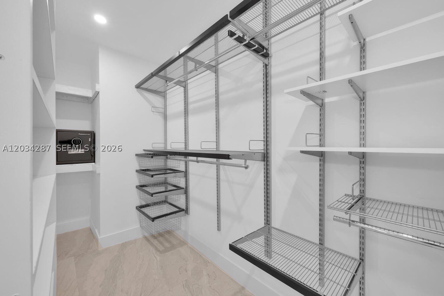 NOB HILL ESTS - Residential Lease
