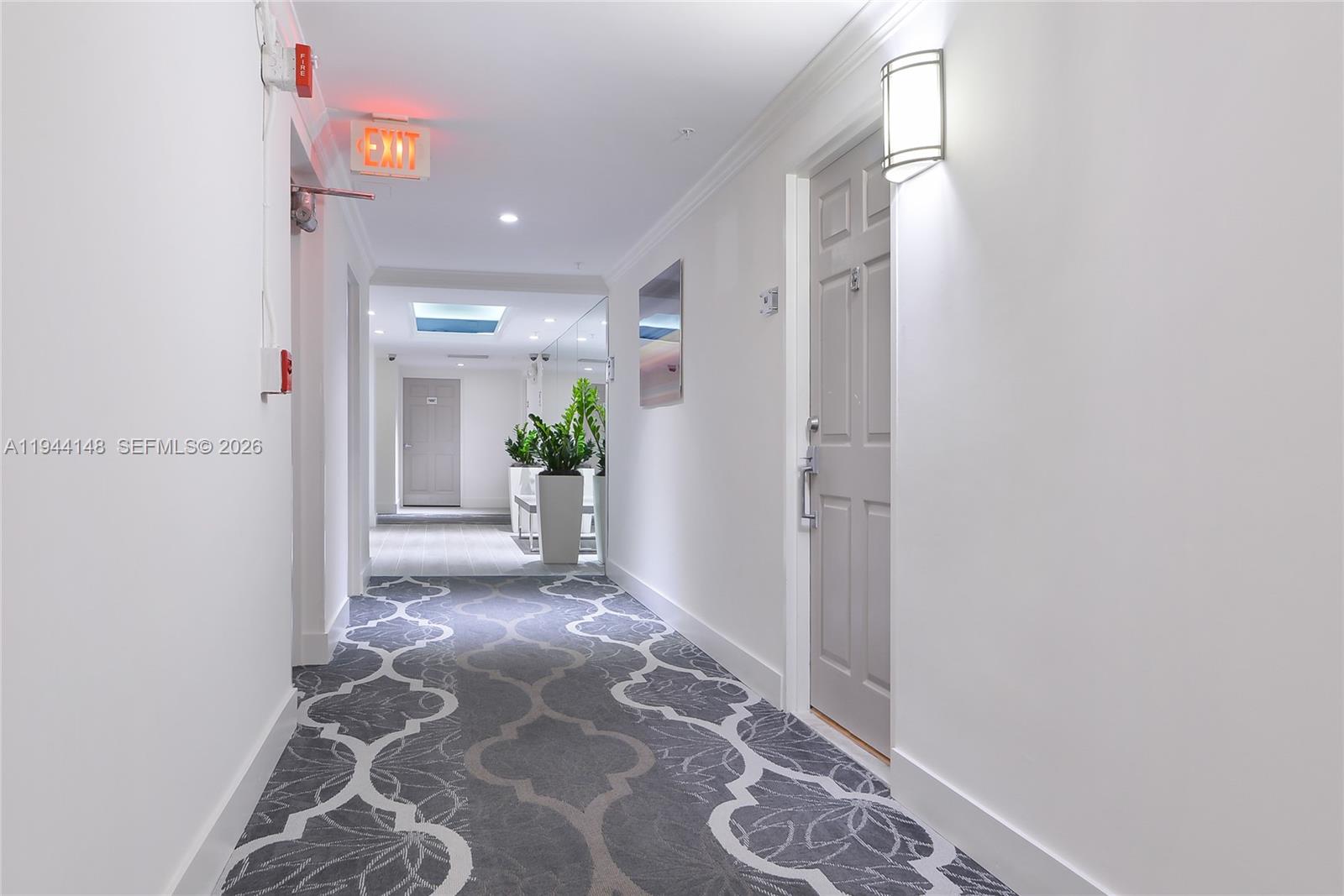 ISLAND POINTE CONDO - Residential
