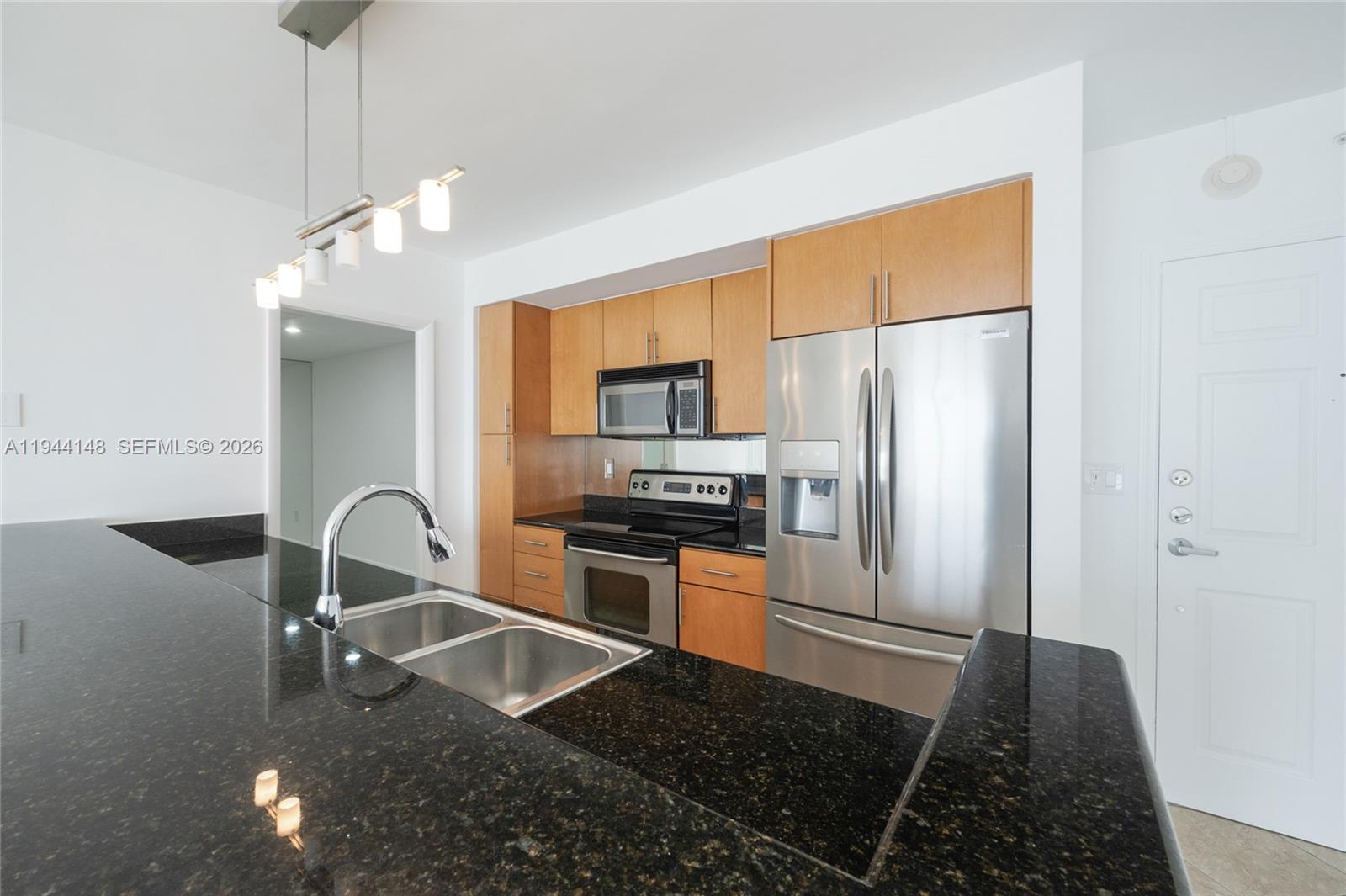 ISLAND POINTE CONDO - Residential
