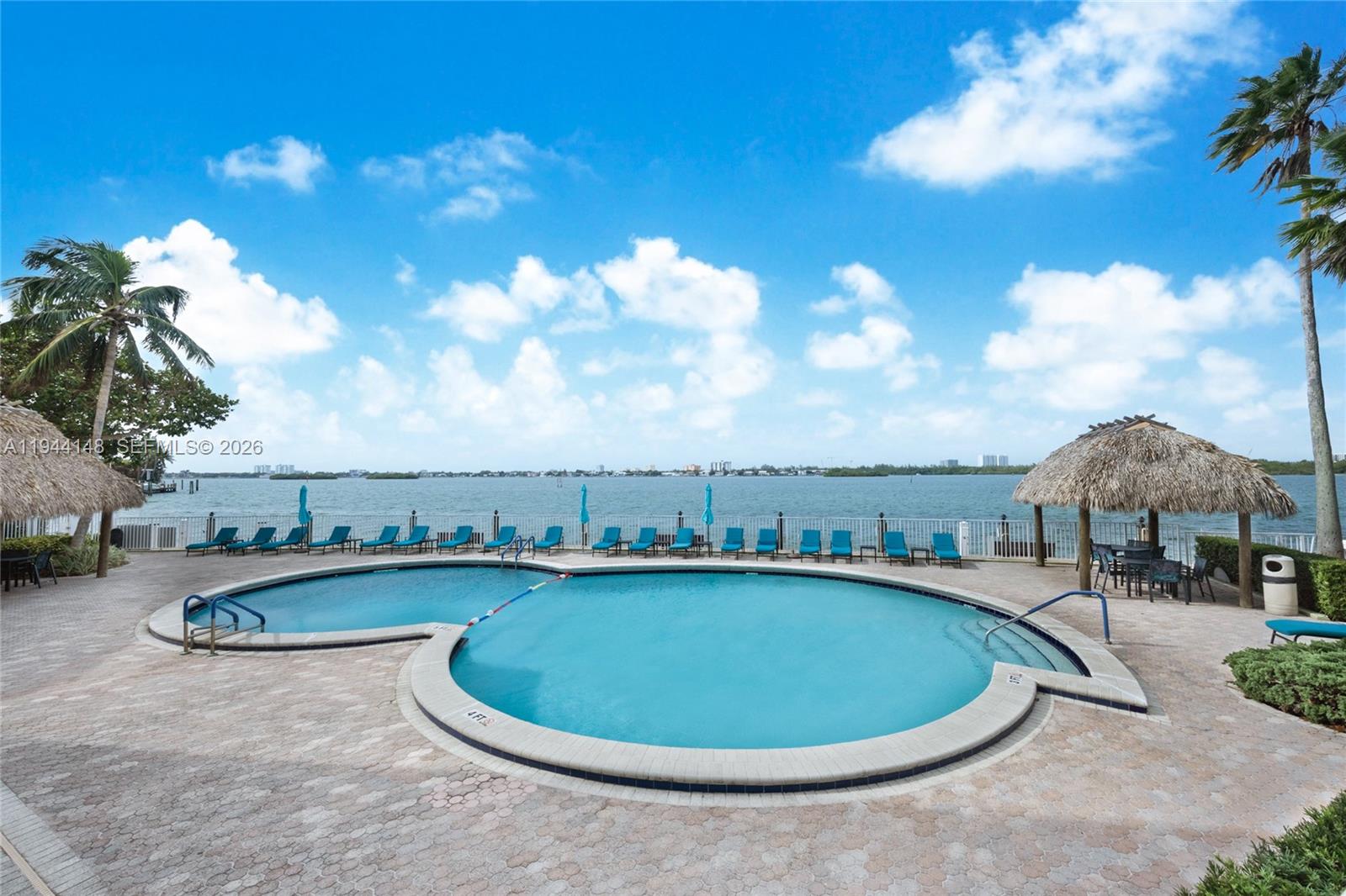 ISLAND POINTE CONDO - Residential