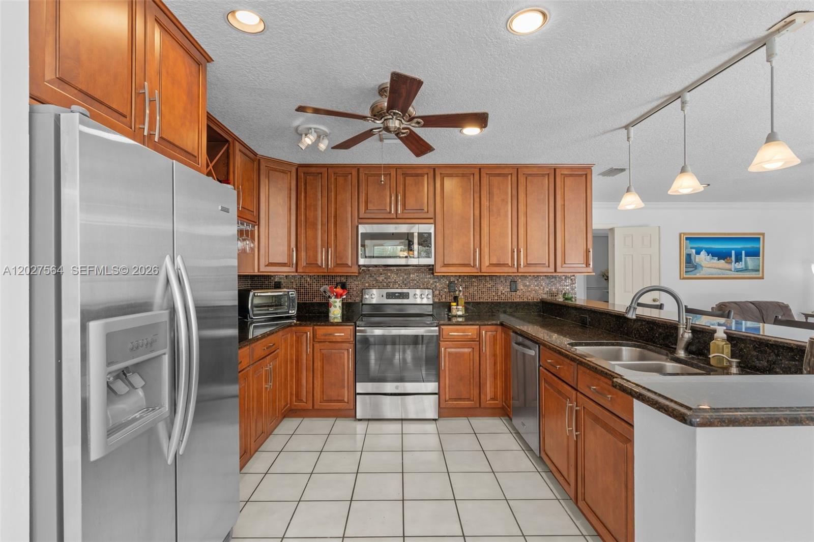WINSTON PARK - Residential