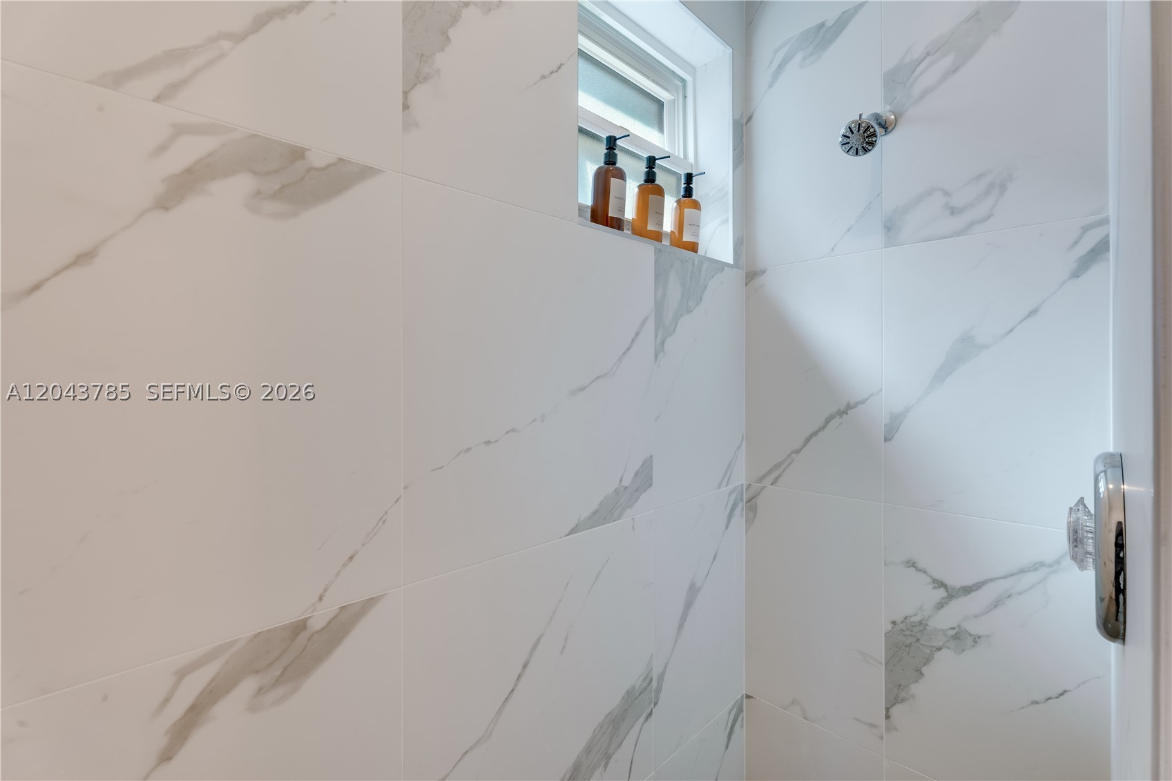 BRICKELL ESTATES - Residential Lease