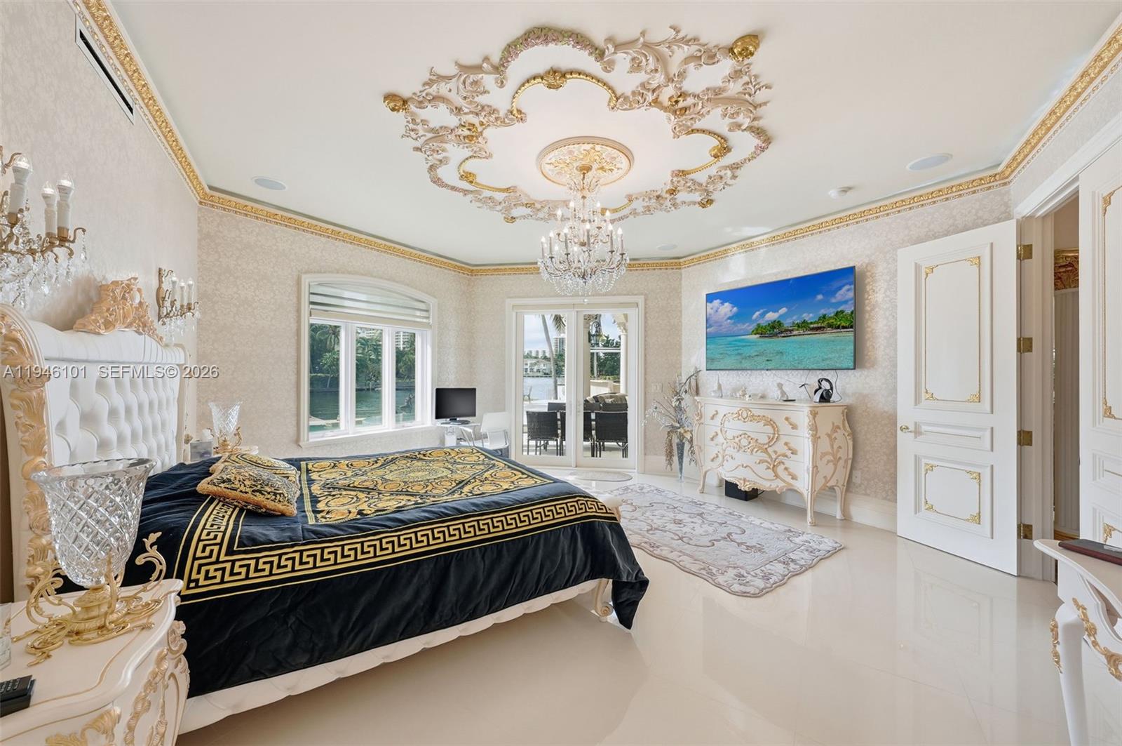 GOLDEN BEACH SEC F - Residential