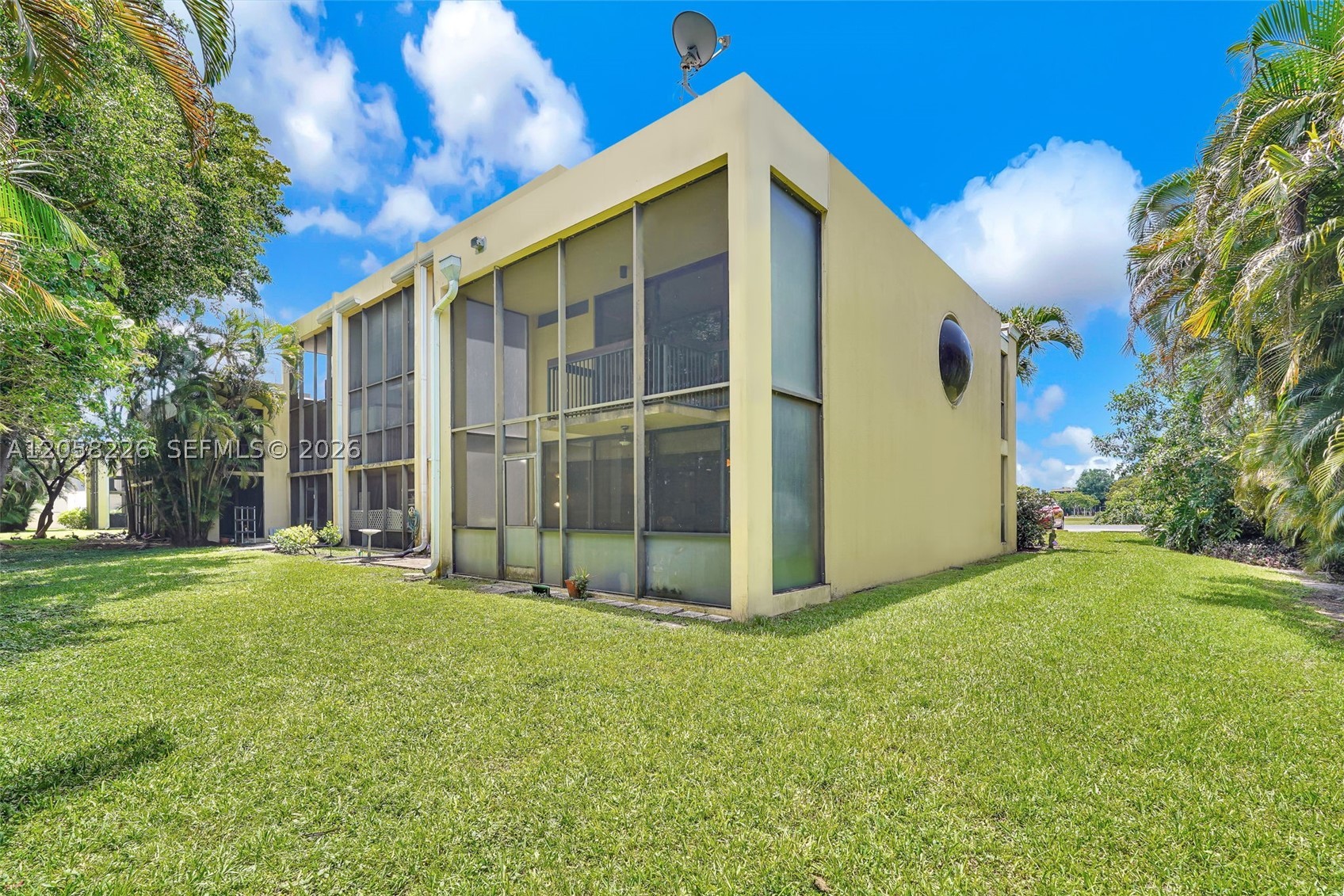 HARVEST SECTION FOUR COND - Residential