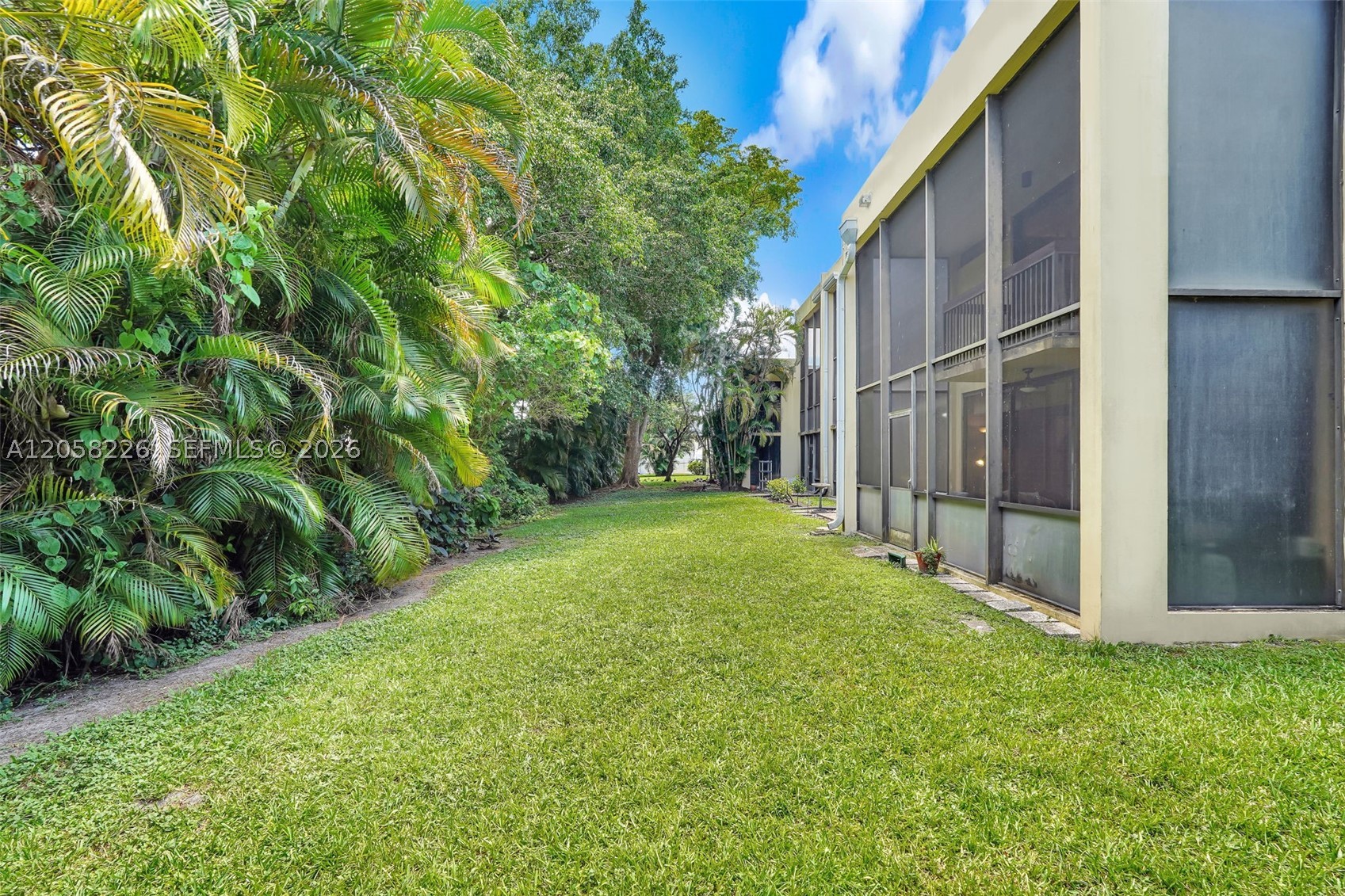 HARVEST SECTION FOUR COND - Residential