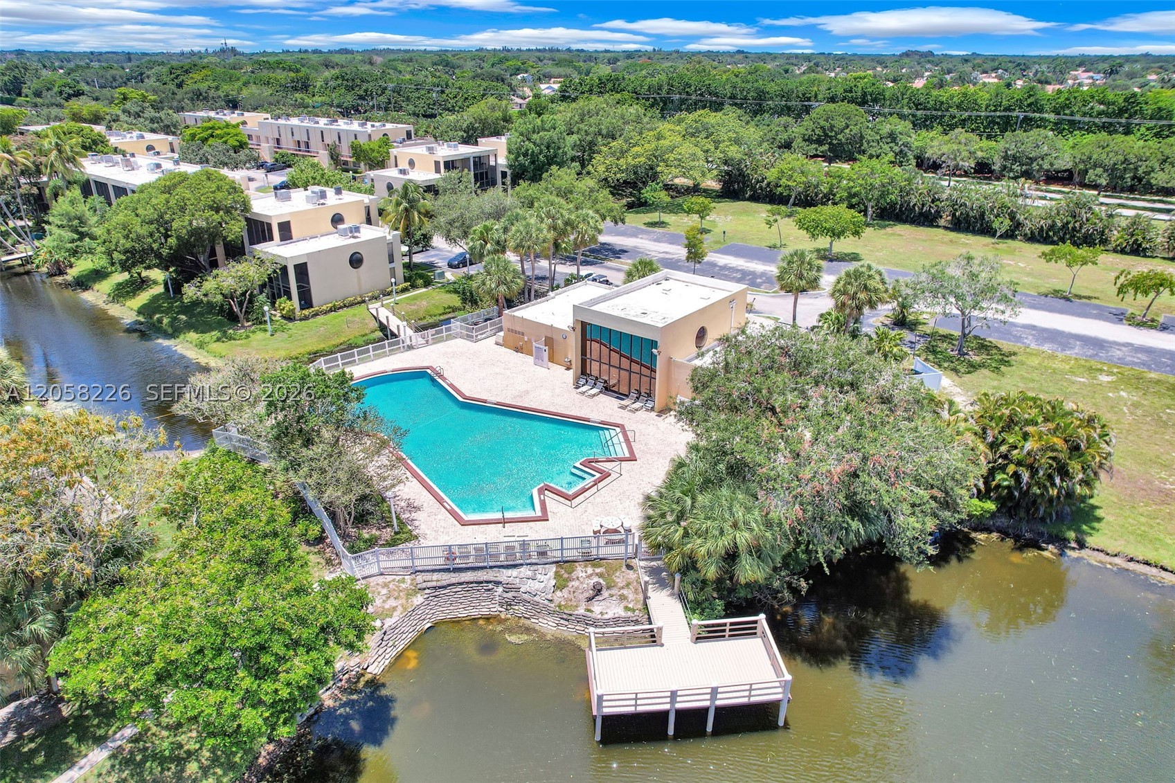 HARVEST SECTION FOUR COND - Residential
