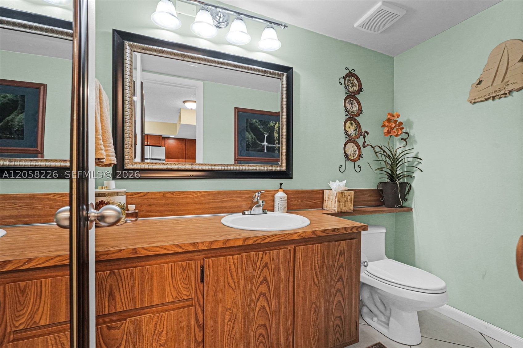 HARVEST SECTION FOUR COND - Residential