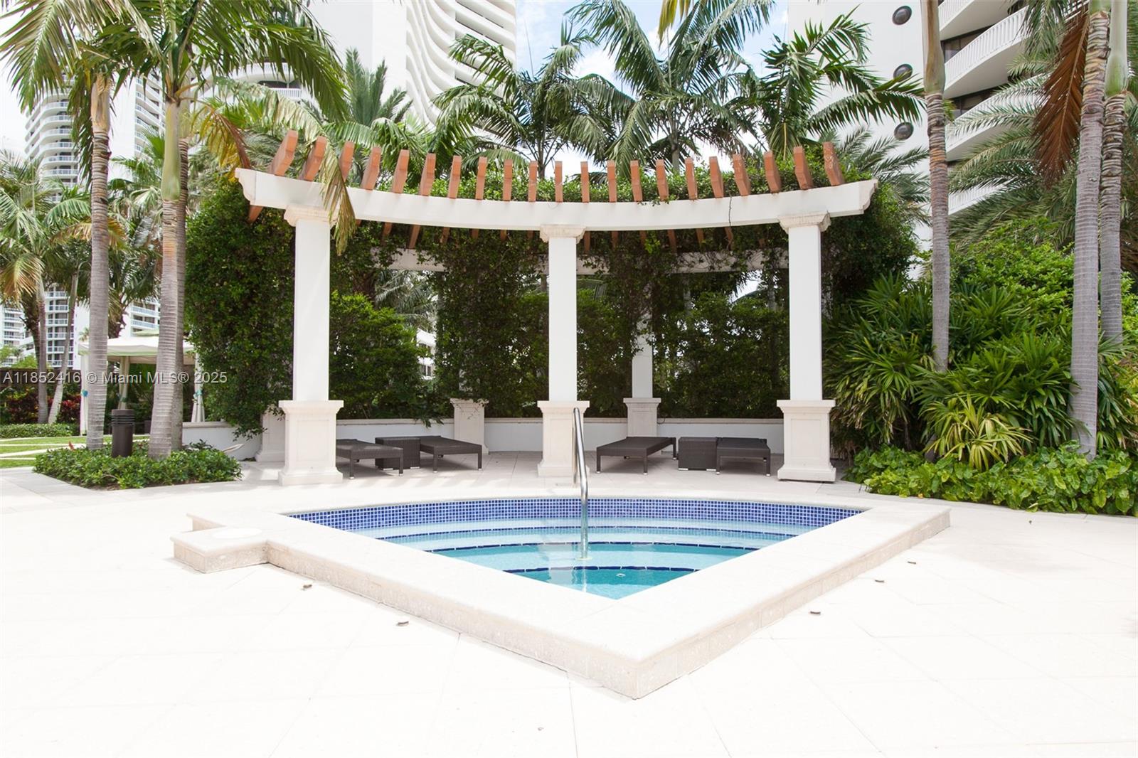 3000 ISL BLVD WILLIAMS IS - Residential