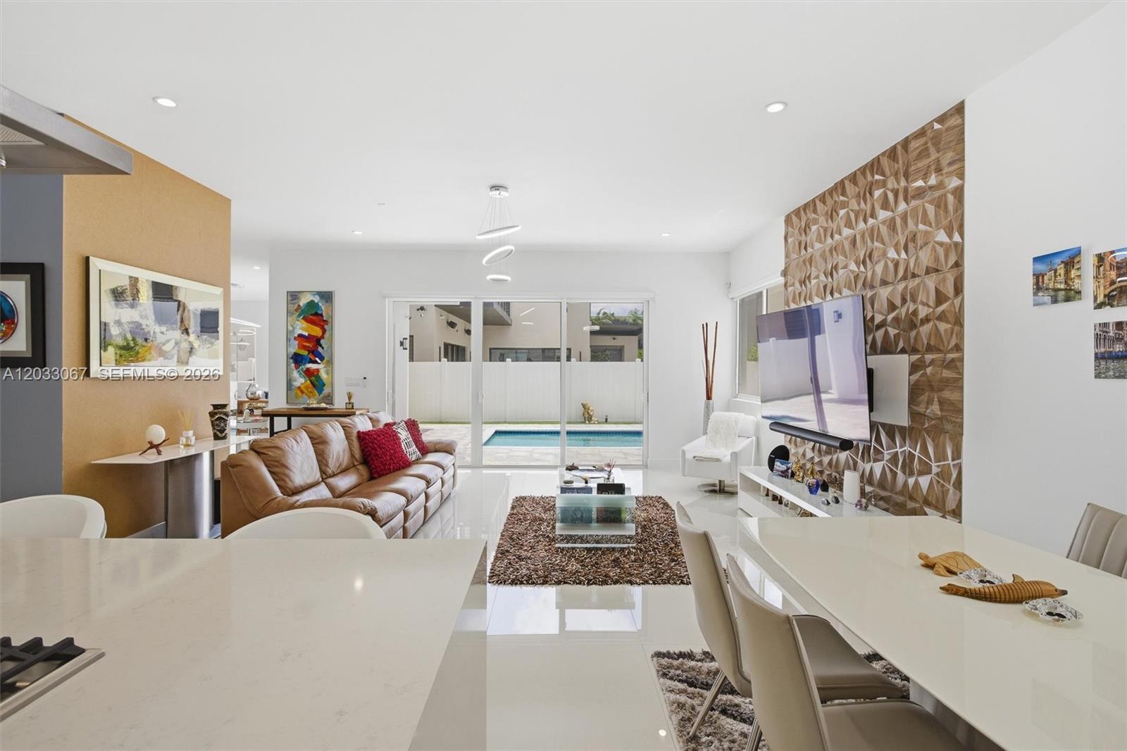 DORAL COMMONS RESIDENTIAL - Residential