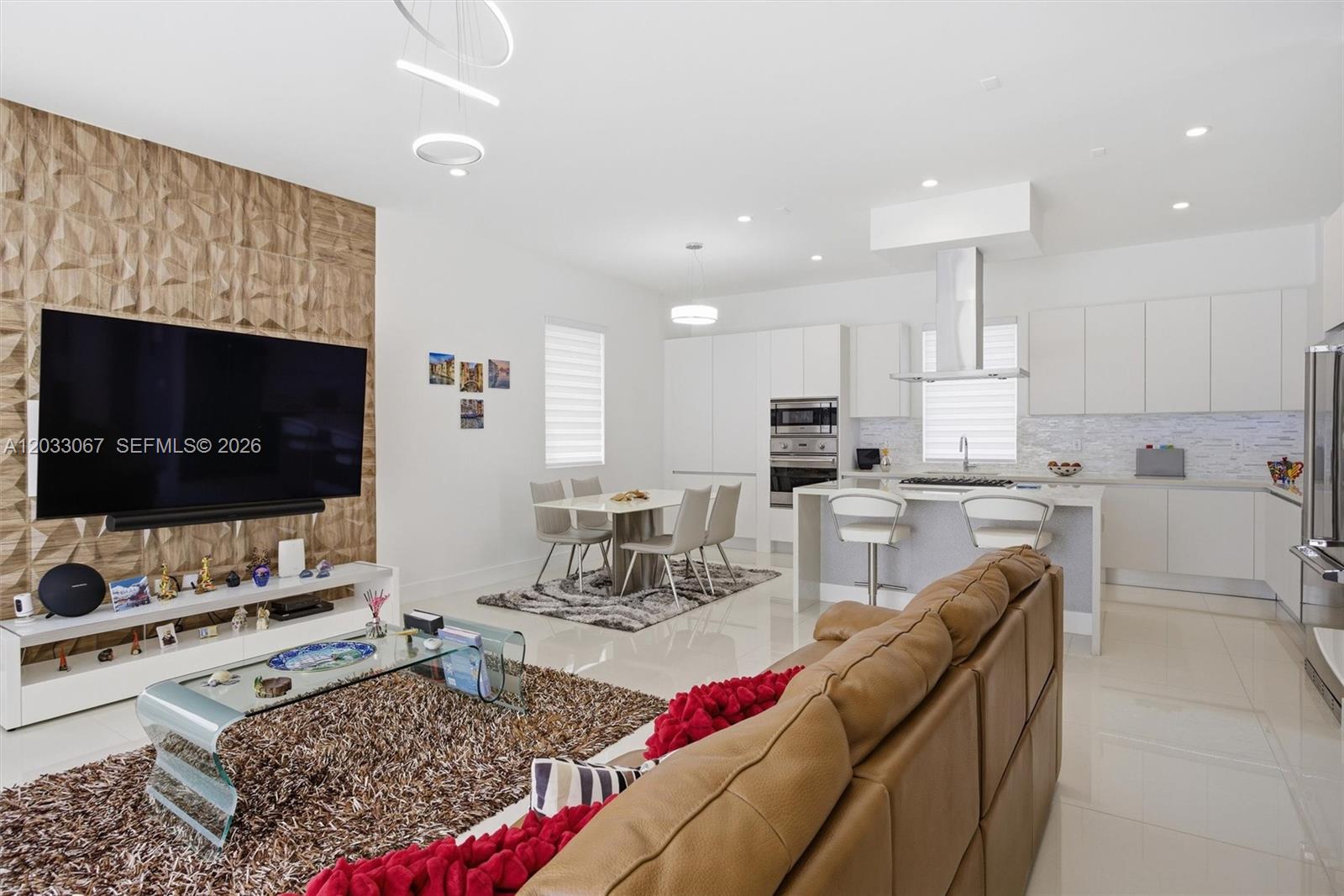 DORAL COMMONS RESIDENTIAL - Residential