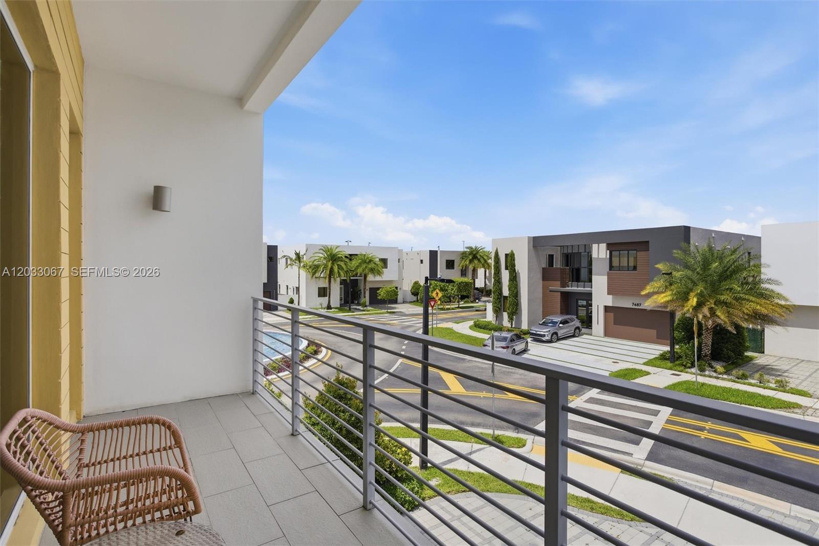 DORAL COMMONS RESIDENTIAL - Residential