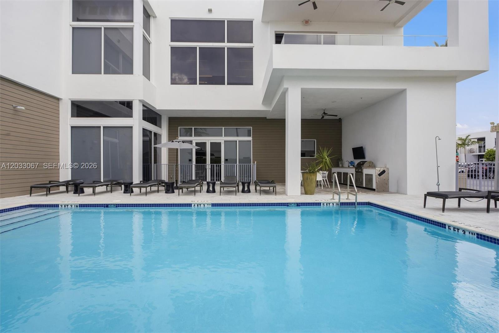 DORAL COMMONS RESIDENTIAL - Residential