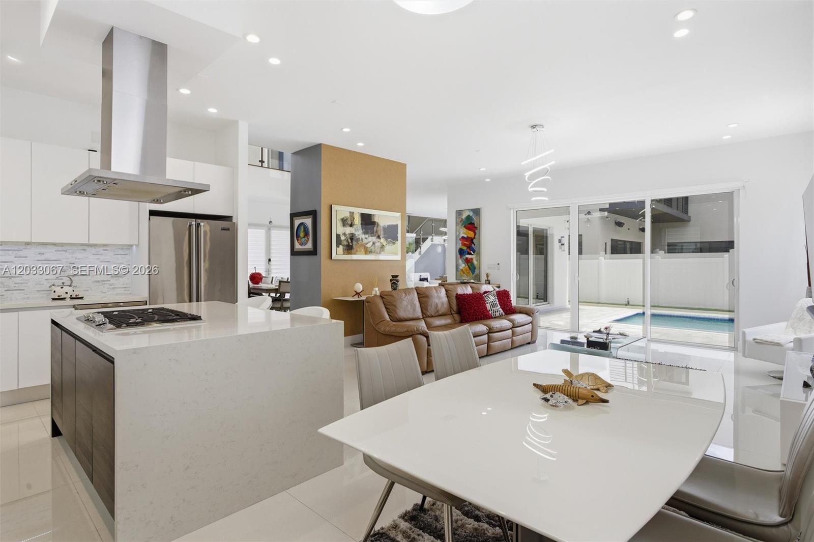 DORAL COMMONS RESIDENTIAL - Residential