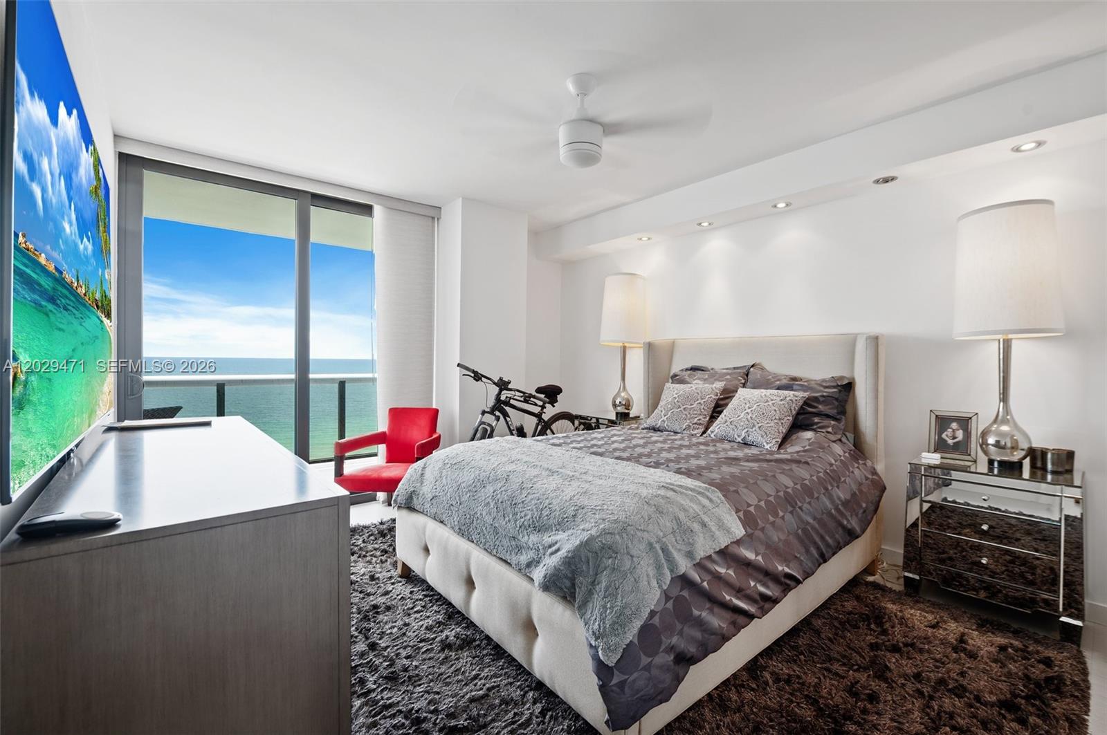THE WAVES CONDO - Residential Lease