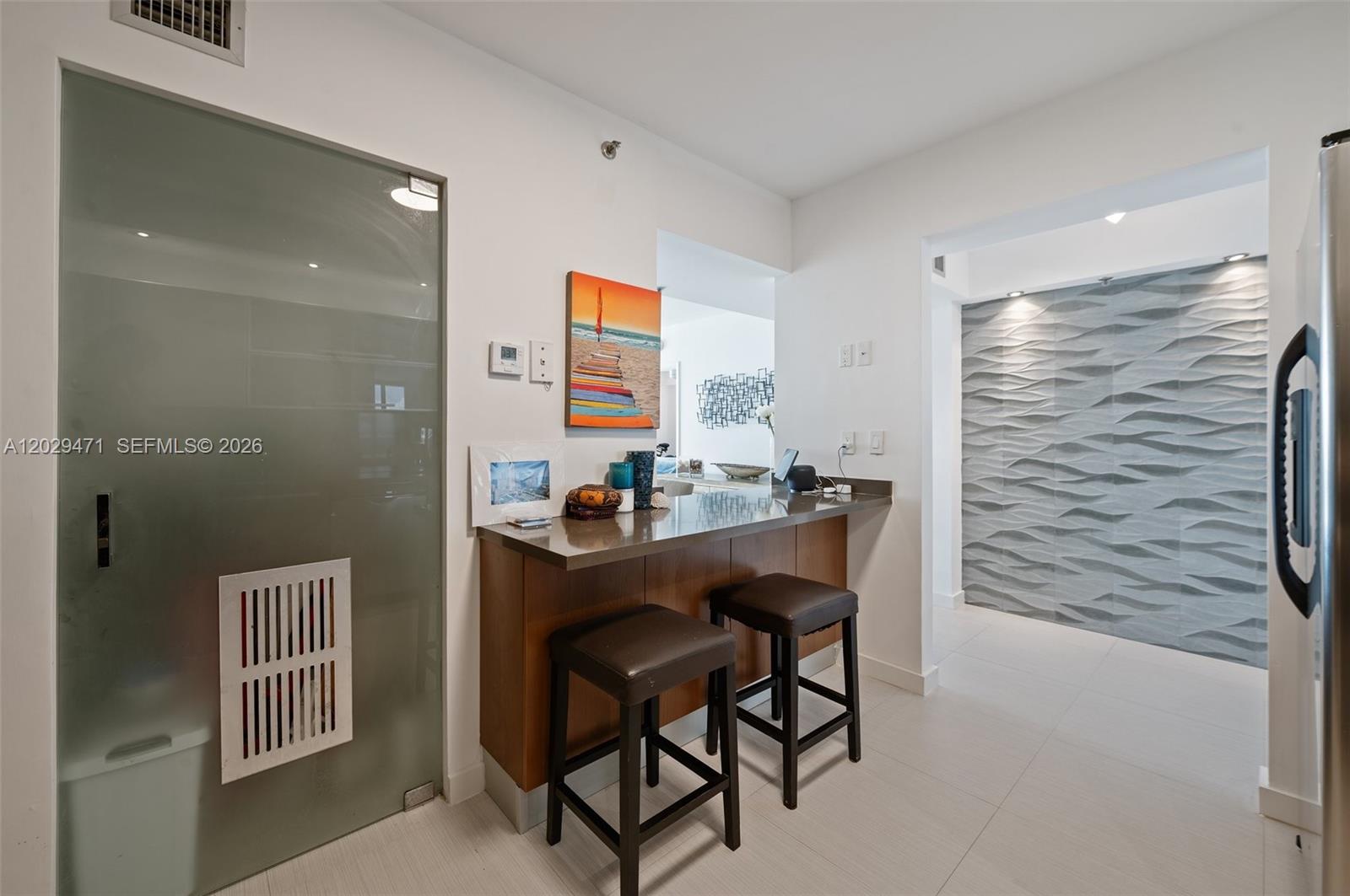 THE WAVES CONDO - Residential Lease