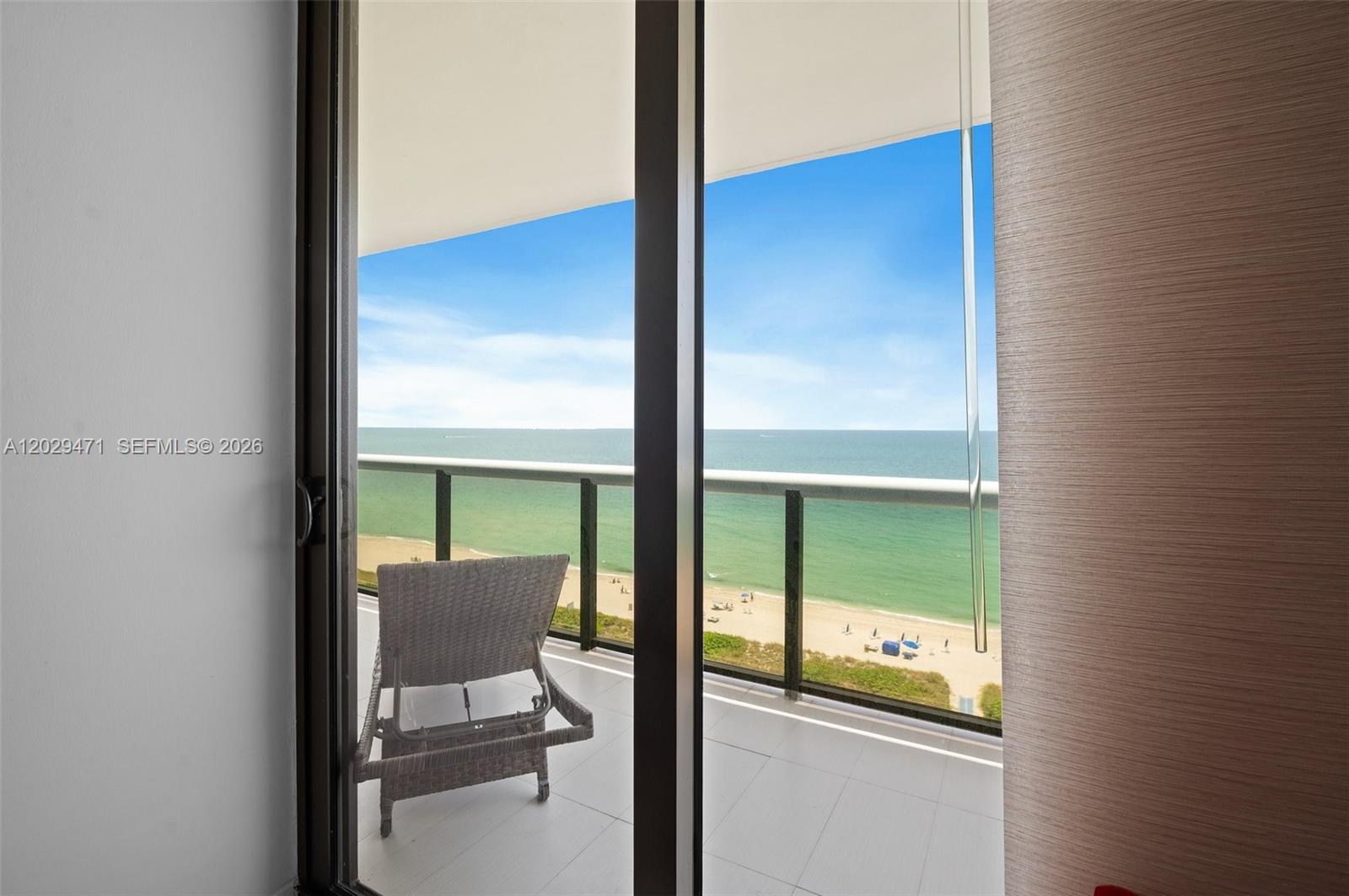 THE WAVES CONDO - Residential Lease