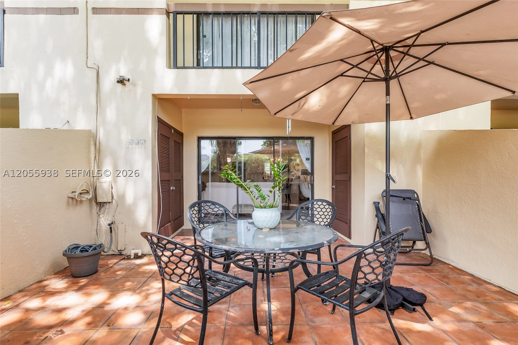KENDALL LAKES EAST PATIO - Residential