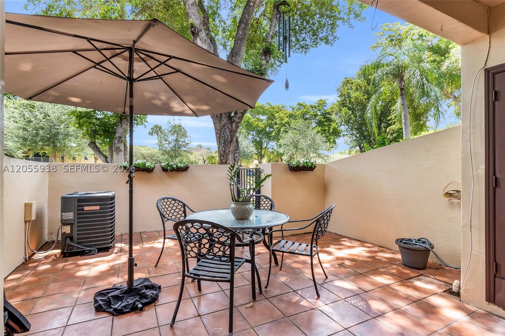 KENDALL LAKES EAST PATIO - Residential