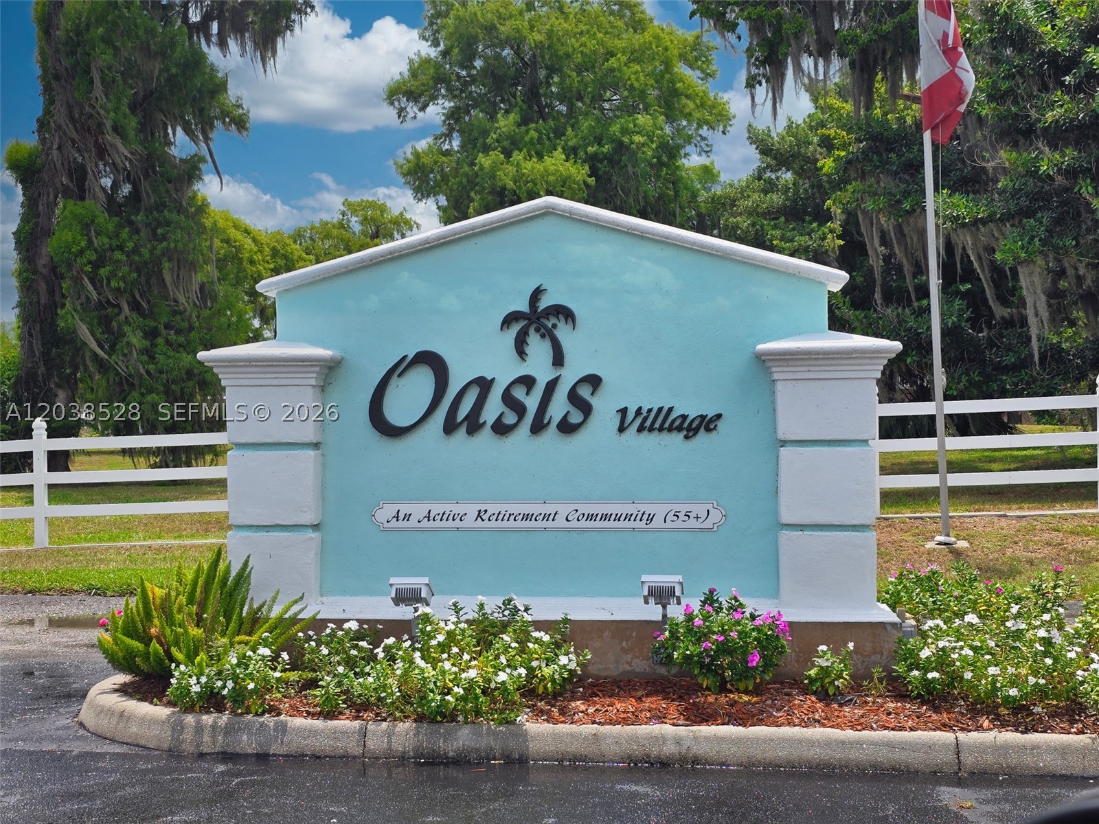 OASIS VILLAGE - Residential