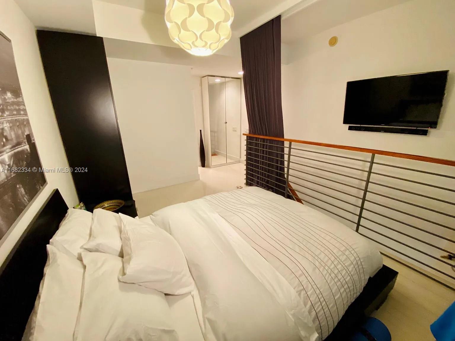INFINITY AT BRICKELL COND - Residential Lease