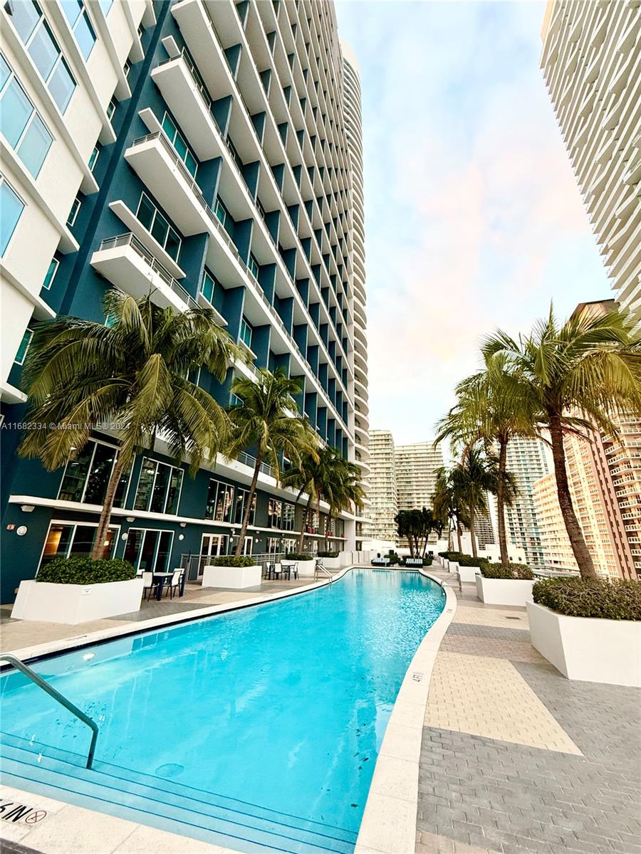 INFINITY AT BRICKELL COND - Residential Lease