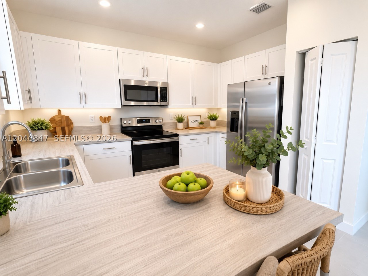 AQUABELLA NORTH REPLAT - Residential