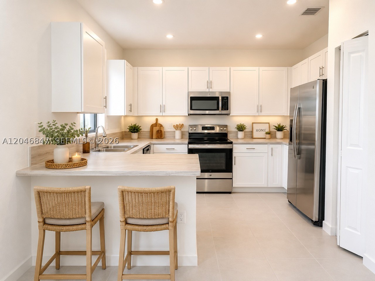 AQUABELLA NORTH REPLAT - Residential