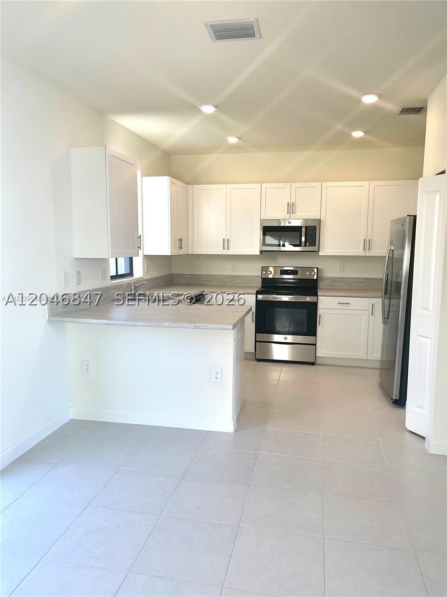 AQUABELLA NORTH REPLAT - Residential