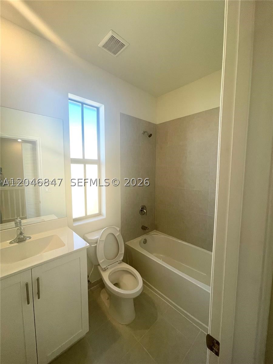 AQUABELLA NORTH REPLAT - Residential