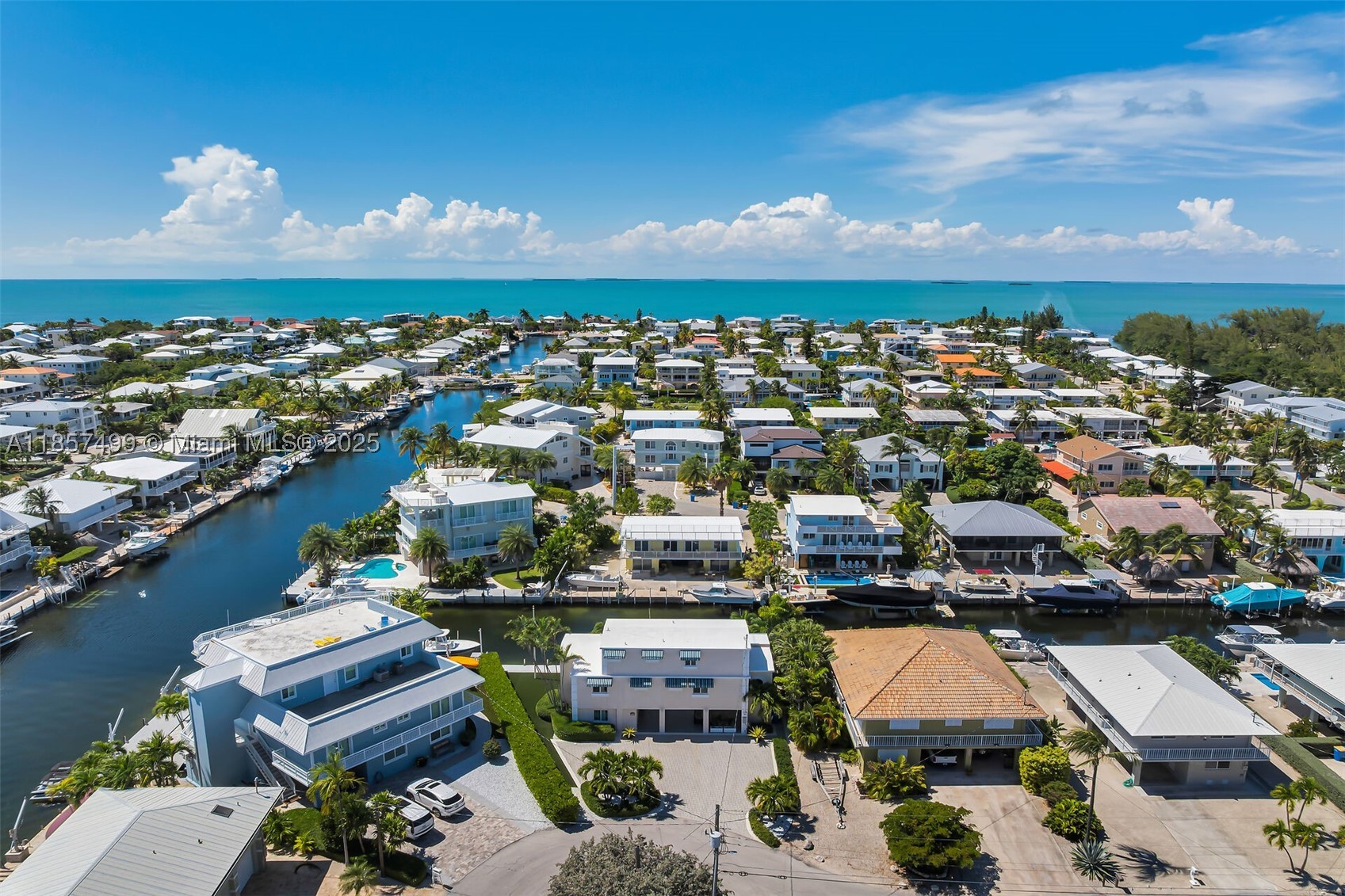 PORT ANTIGUA PLAT NO 5 & - Residential