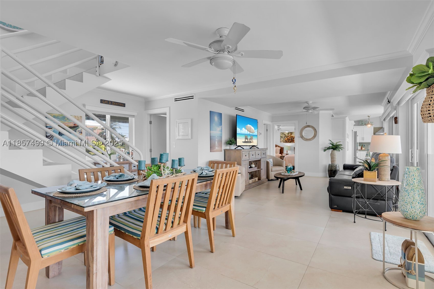 PORT ANTIGUA PLAT NO 5 & - Residential