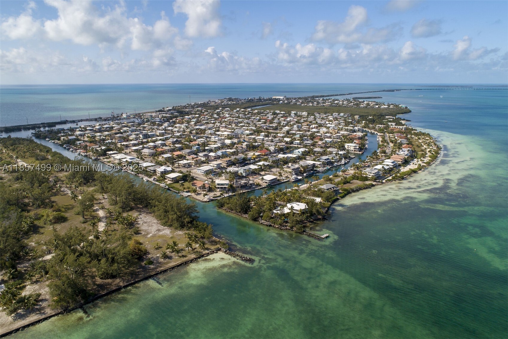 PORT ANTIGUA PLAT NO 5 & - Residential