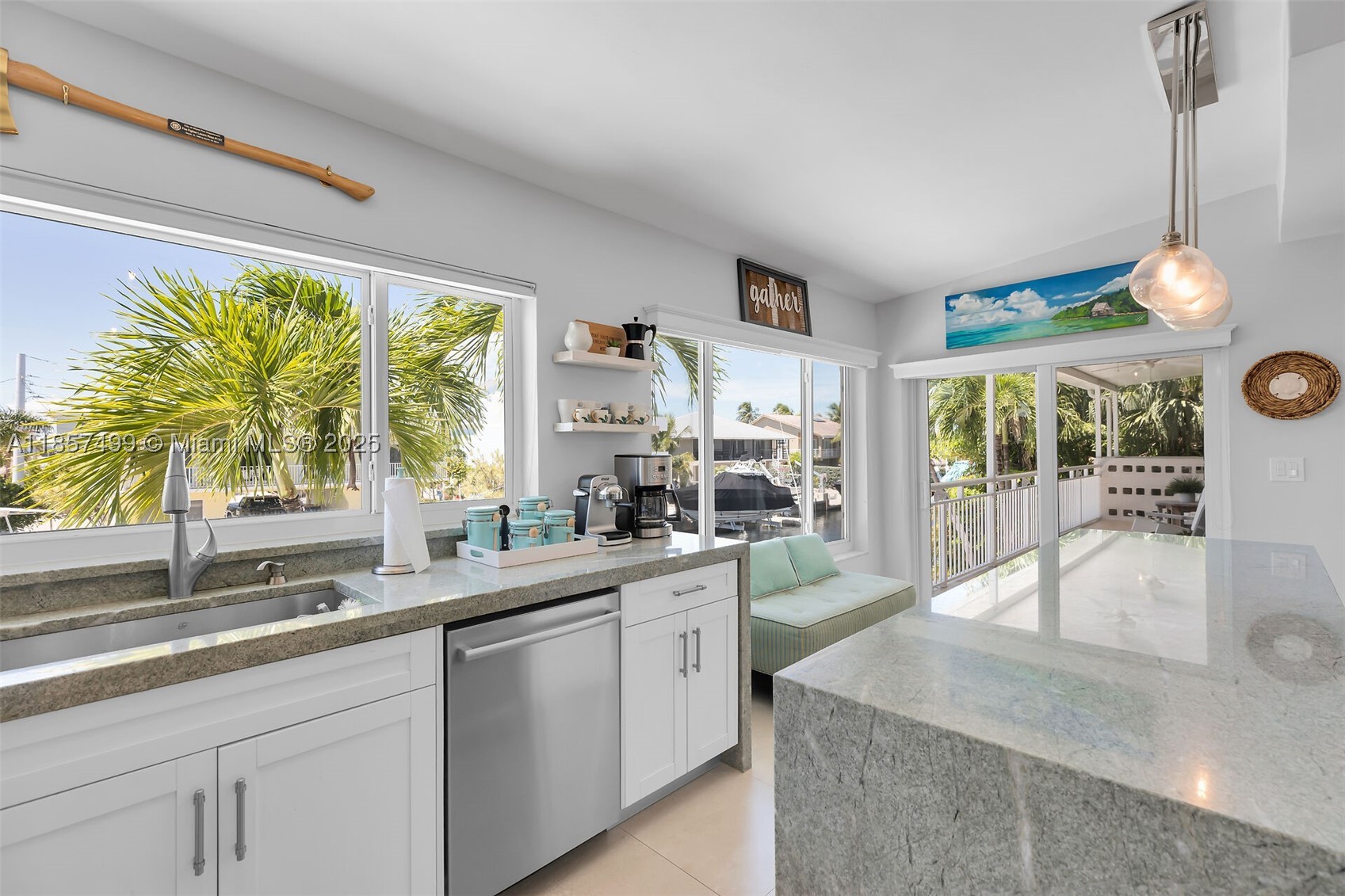 PORT ANTIGUA PLAT NO 5 & - Residential