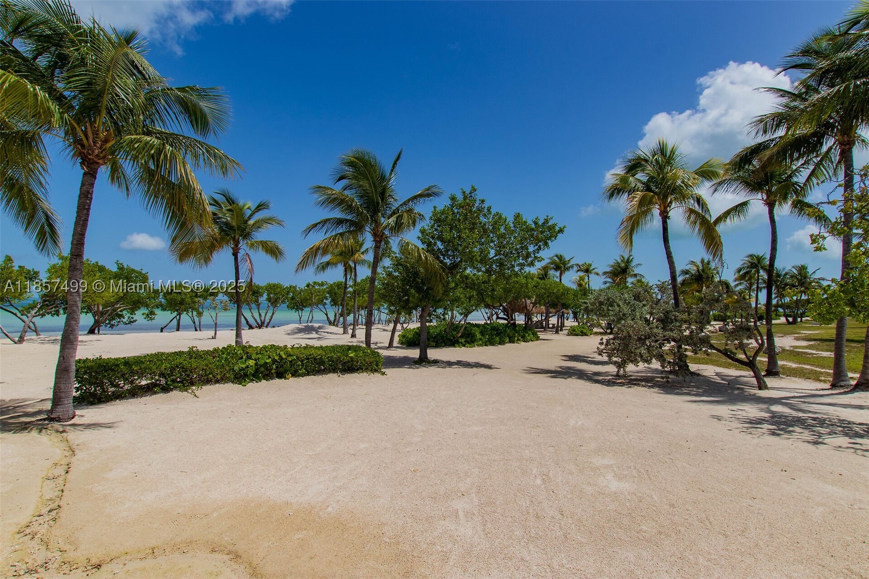 PORT ANTIGUA PLAT NO 5 & - Residential