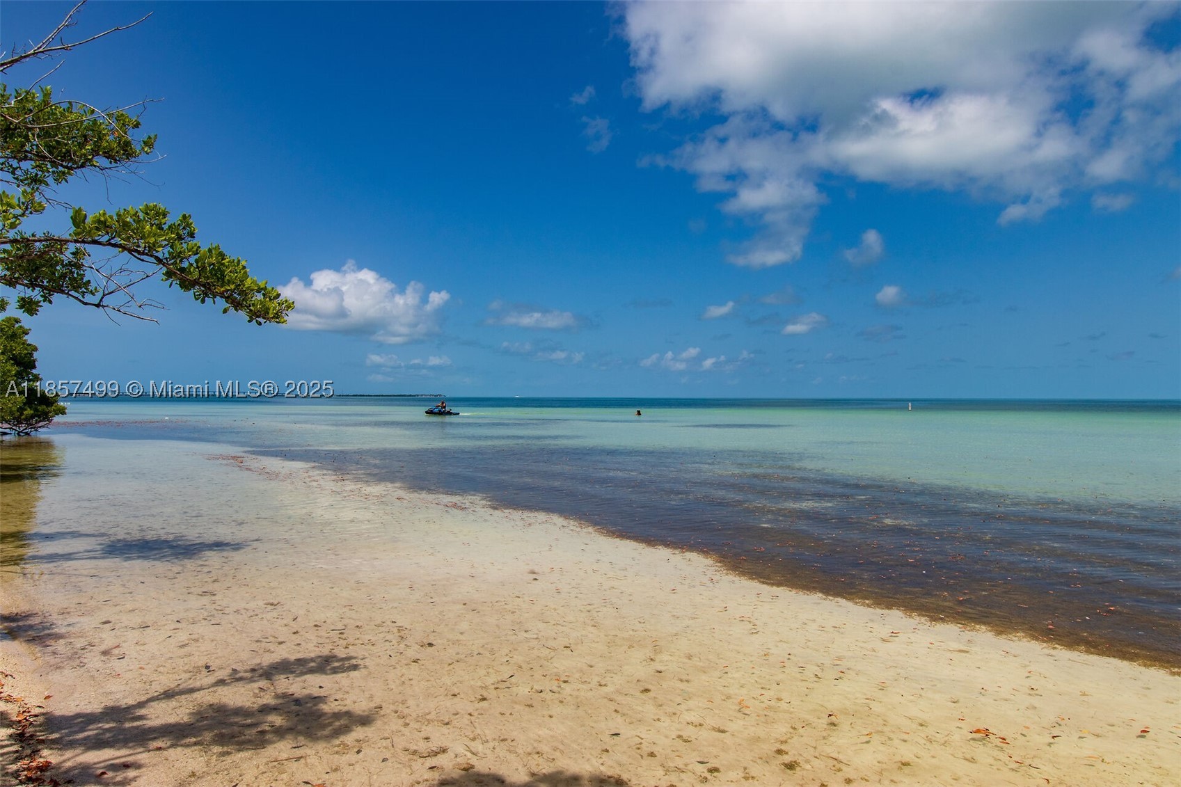 PORT ANTIGUA PLAT NO 5 & - Residential