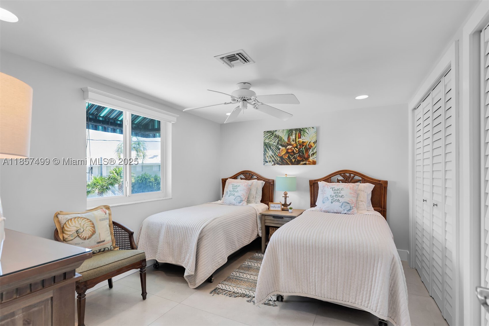 PORT ANTIGUA PLAT NO 5 & - Residential