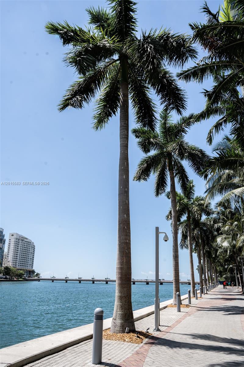 ICONBRICKELL CONDO NO 1 - Residential