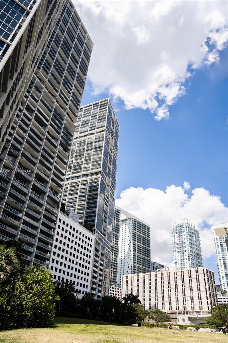 ICONBRICKELL CONDO NO 1 - Residential