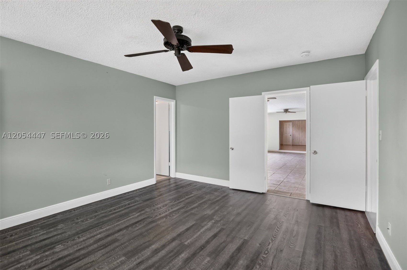 PLANTATION PARK LAKESITES - Residential