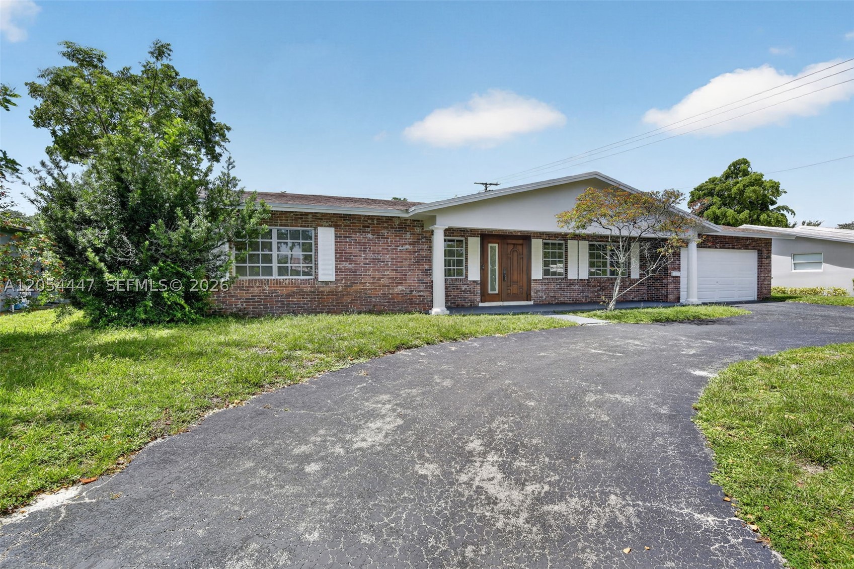PLANTATION PARK LAKESITES - Residential